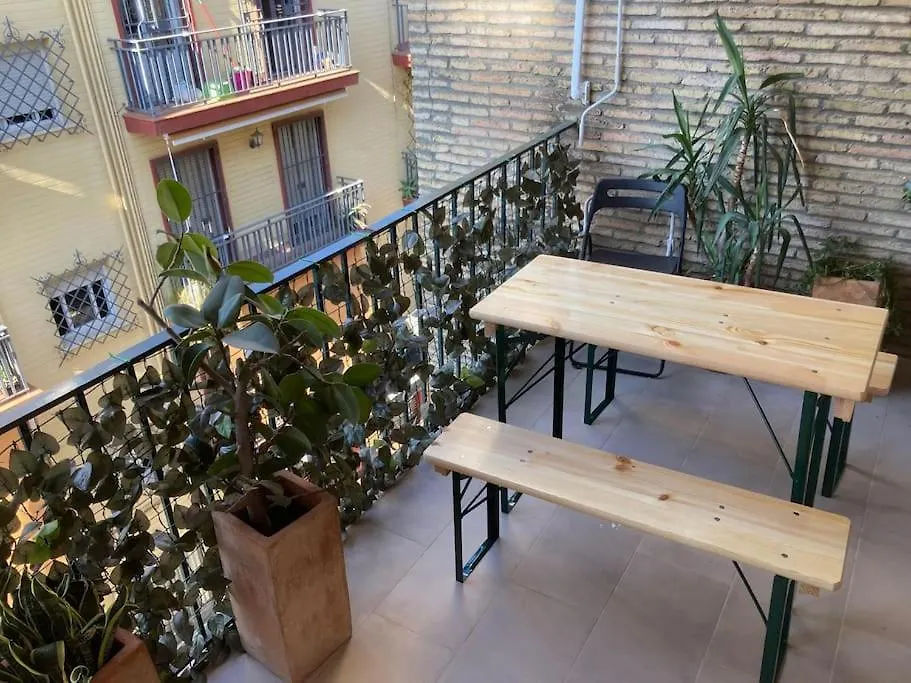 Cozy But Modern 2 Bed/Bath Perfect For Families Apartment Seville 0*,  Spain