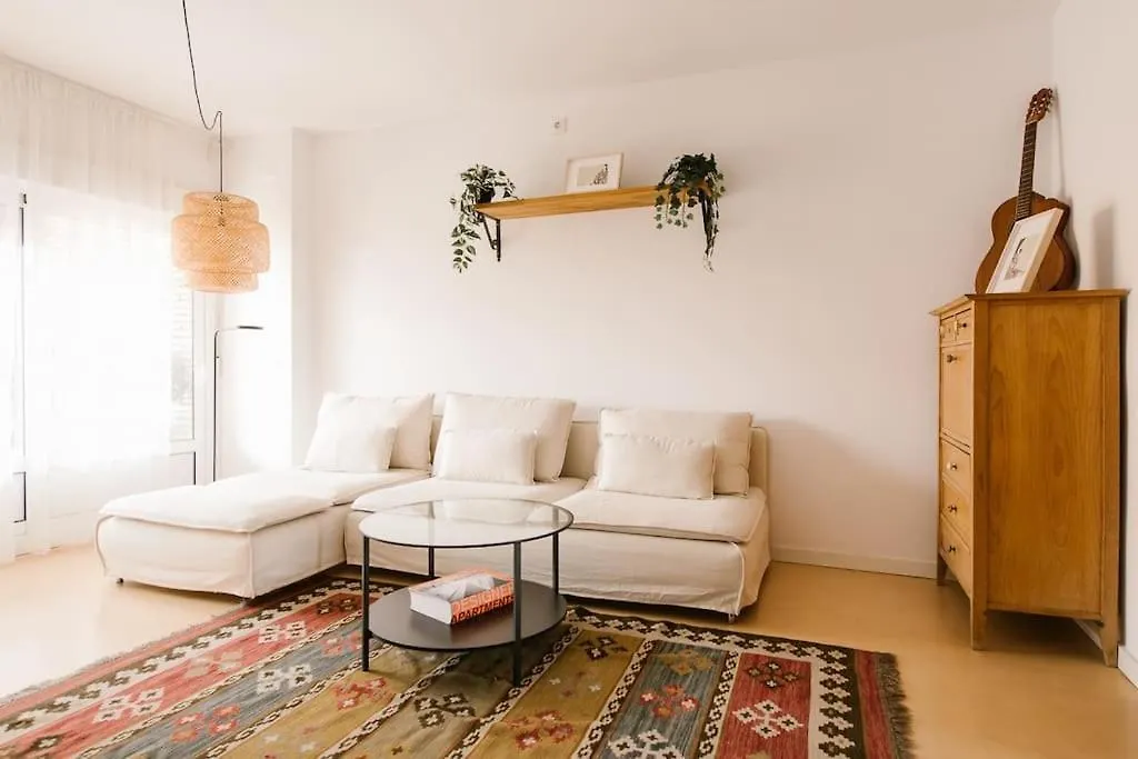 Cozy But Modern 2 Bed/Bath Perfect For Families Apartment Seville Spain